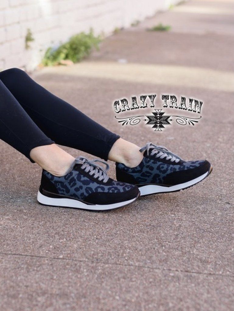 Womens Crazy Train Roxbury Kicks